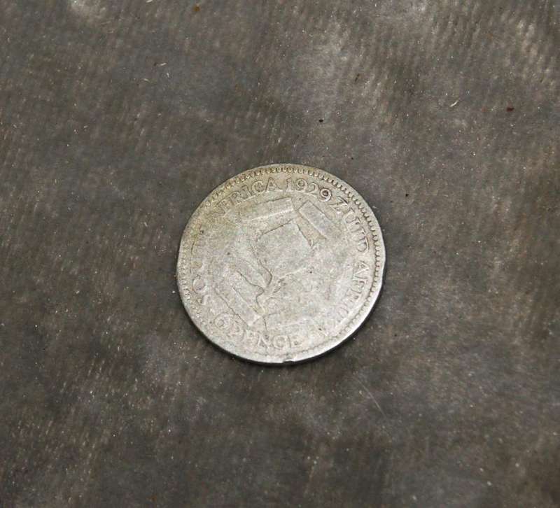 1929 Union of South Africa 6d (six Pence) 80% silver @ crazy R1 start