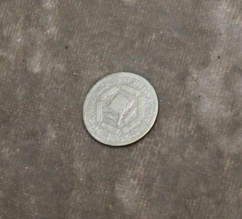 1941 Union of South Africa 6d (six Pence) 80% silver @ crazy R1 start