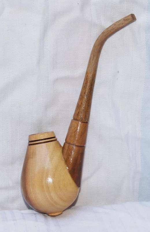 Hand made wooden pipe @ crazy R1 start