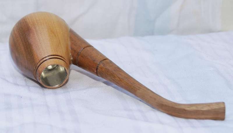 Hand made wooden pipe @ crazy R1 start