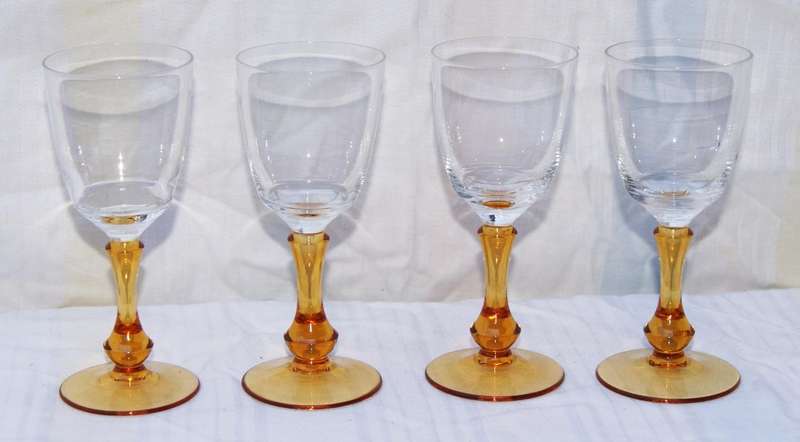 Set of 4 amber and clear glass sherry glasses @ crazy R1 start