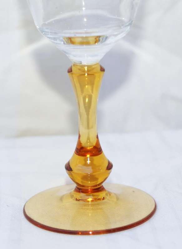 Set of 4 amber and clear glass sherry glasses @ crazy R1 start