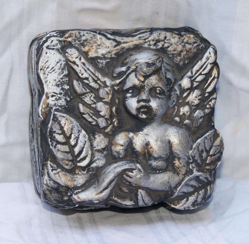 Vintage cherub trinket box @ crazy R1 start