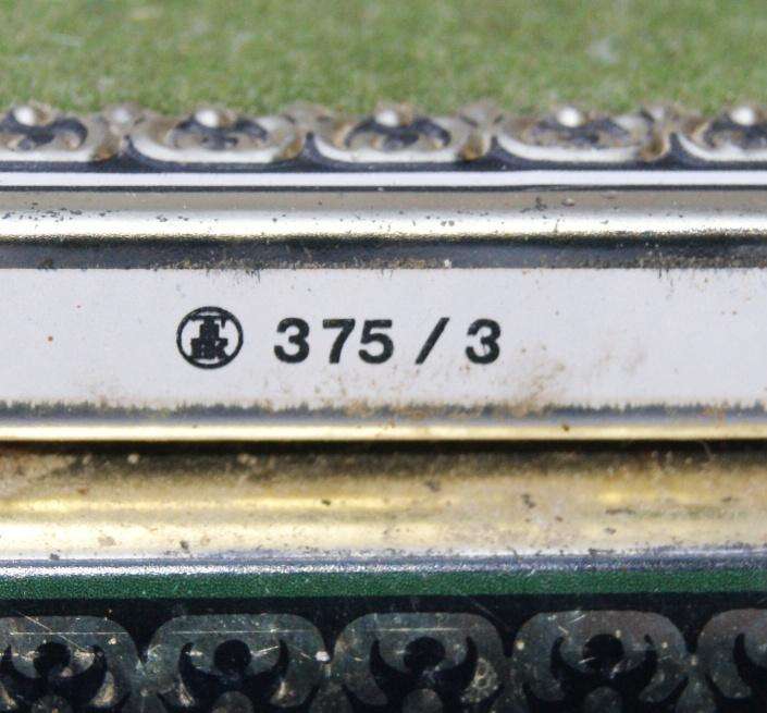 Vintage footed veld topped tin @ crazy R1 start