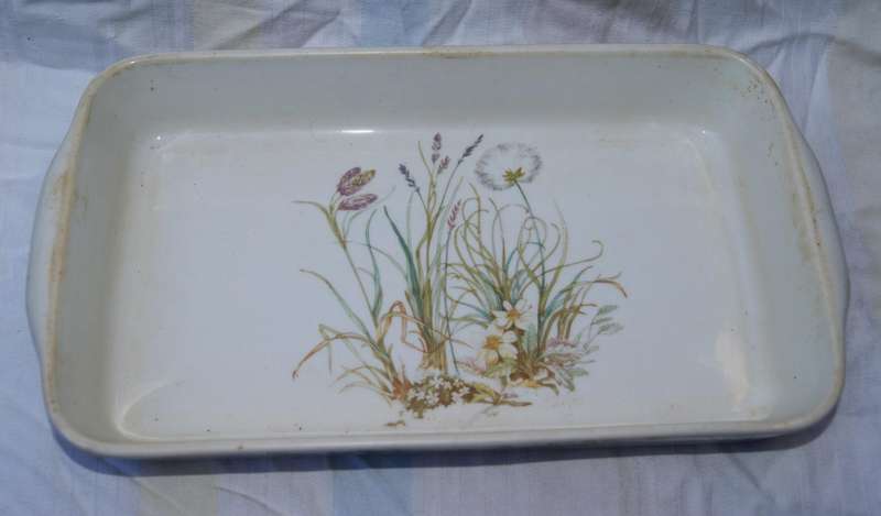 Vintage Pillivuyt rectangular dish (1 of 2)