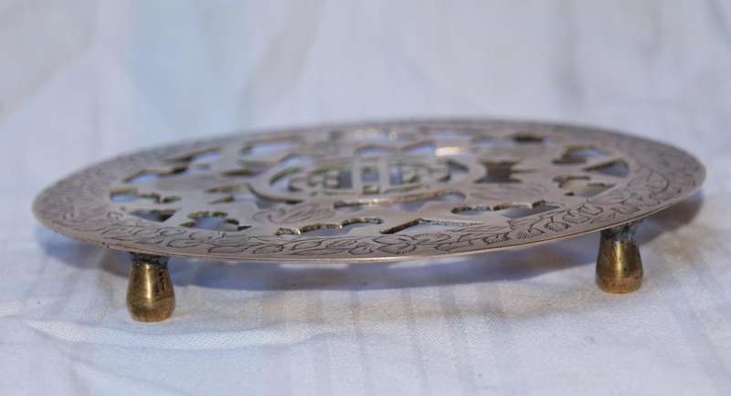 Vintage oriental brass pot holder