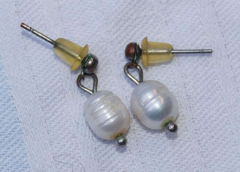 Vintage hand strung 5x8mm white freshwater pearl necklace with matching earrings