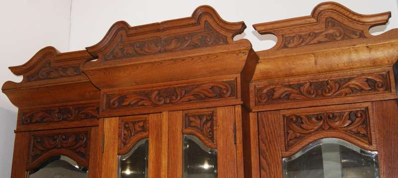 Late Victorian/ early Edwardian oak mirrored Armoire