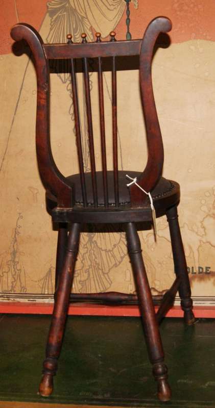 Late Victorian / Early Edwardian Mahogany Lyre-Back Chair with Leather Seat