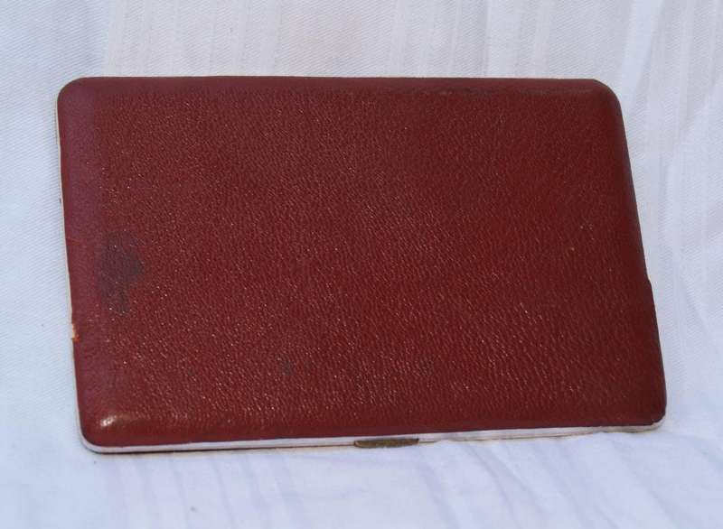 Vintage Kincraft leather-covered cigarette case