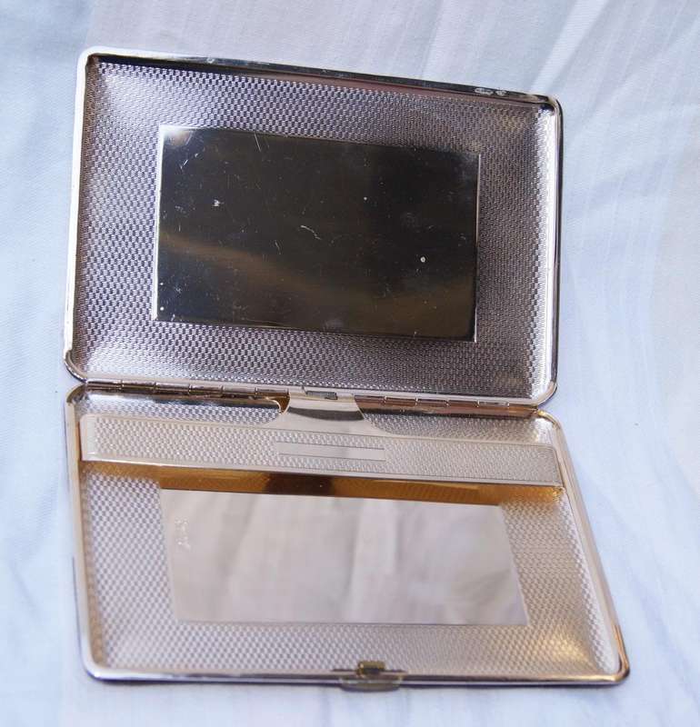 Vintage Kincraft leather-covered cigarette case