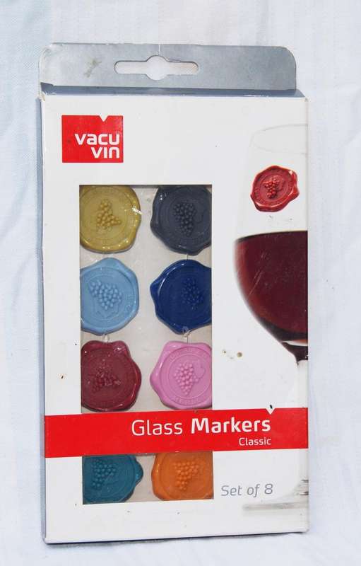 Vacu Vin Classic Glass Markers  Set of 8 in Original Box