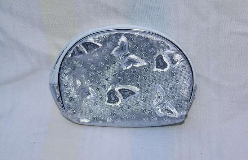 Set of 5 Embossed Butterfly Zip Purses  Silver Nesting Set