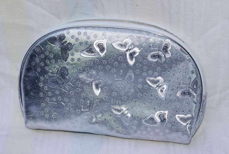 Set of 5 Embossed Butterfly Zip Purses  Silver Nesting Set