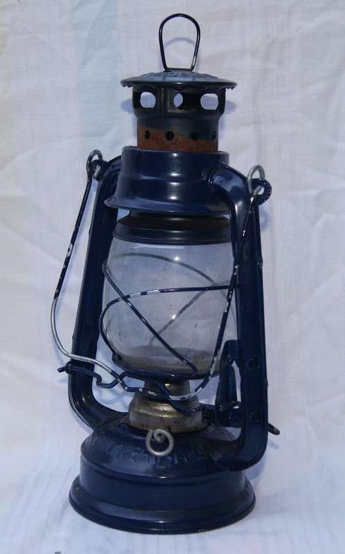 Vintage Luohua Kerosene Lamp  Classic Navy Blue Metal