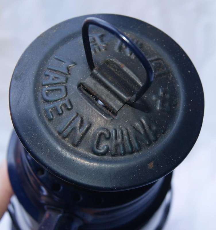 Vintage Luohua Kerosene Lamp  Classic Navy Blue Metal