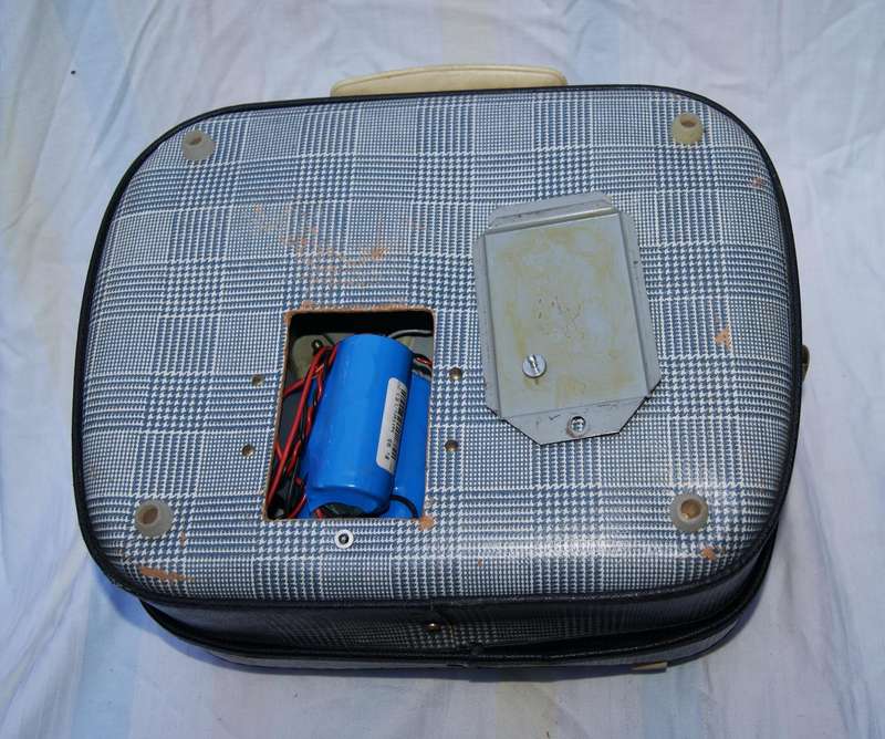 Vintage Teppaz Oscar Suitcase Record Player  Working  Upgraded with Rechargeable Lithium-Ion Batte