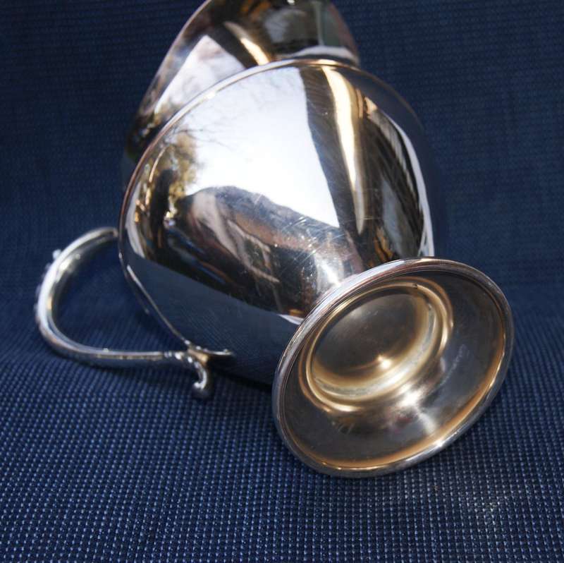 Elegant EPNS Water Jug with Ice Stopper