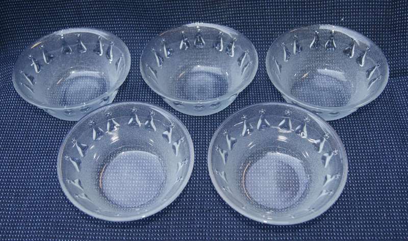 Set of 5 Vintage Moulded Glass Pudding Bowls  Textured Design