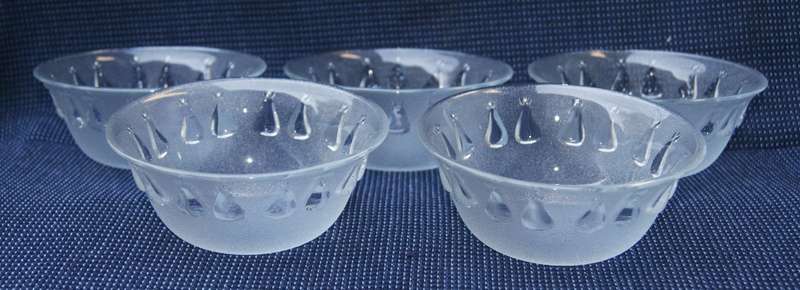 Set of 5 Vintage Moulded Glass Pudding Bowls  Textured Design