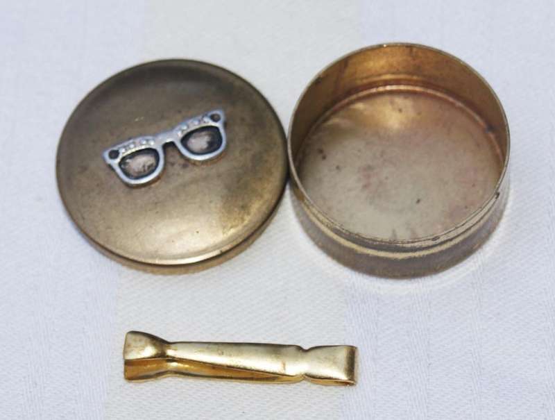 Vintage Brass Pill/Sweetener Box with Lifter