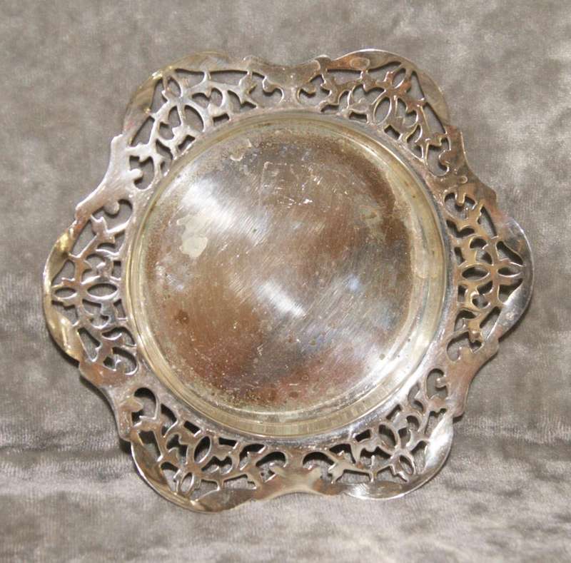 Louis Plate EPNS Pierced  Wine Bottle Coaster