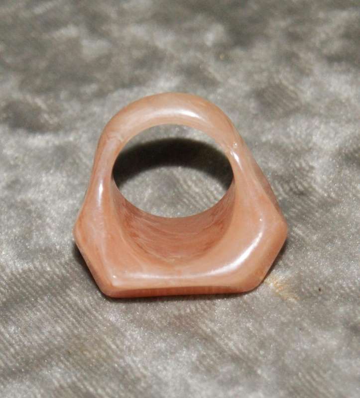 Vintage Retro Peach Coloured Ring