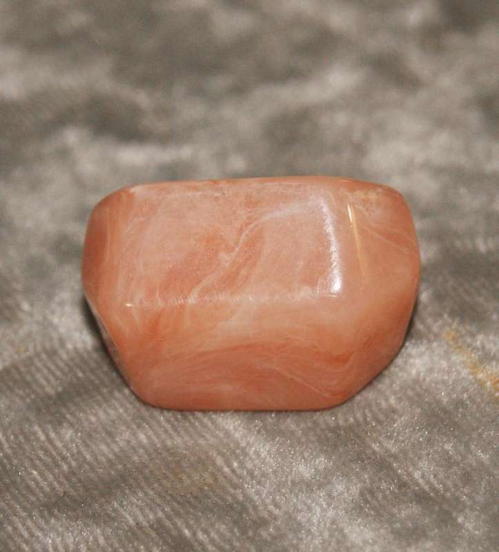 Vintage Retro Peach Coloured Ring