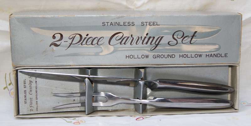 2 Piece Stainless Steel Hollow Ground Carving Set with Hollow Handles (unused)