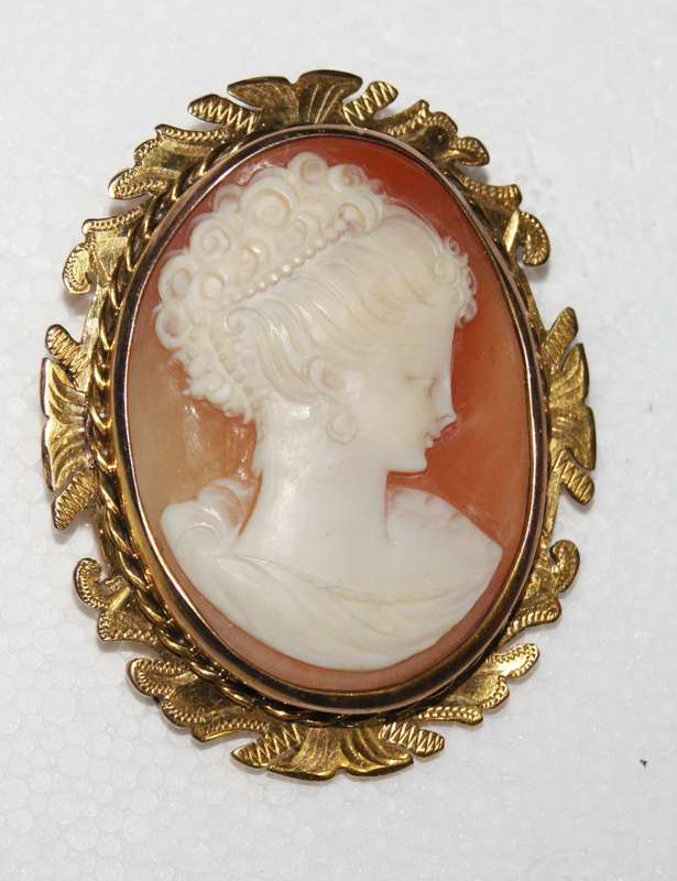 9ct Gold Cameo Brooch Gold Weight 8.4g @@ CCRRAAZZYY R1 START