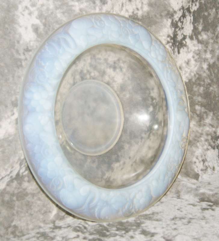 Gorgeous P D Avesn Opalescent Glass Dish