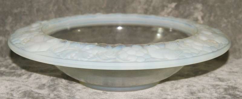 Gorgeous P D Avesn Opalescent Glass Dish