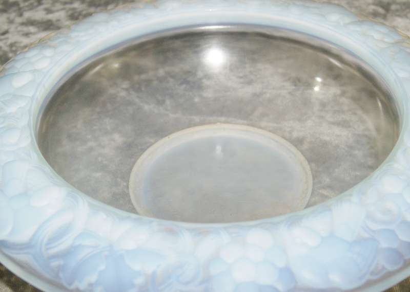 Gorgeous P D Avesn Opalescent Glass Dish