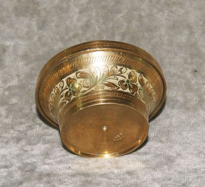 Vintage brass etched screw top ashtray