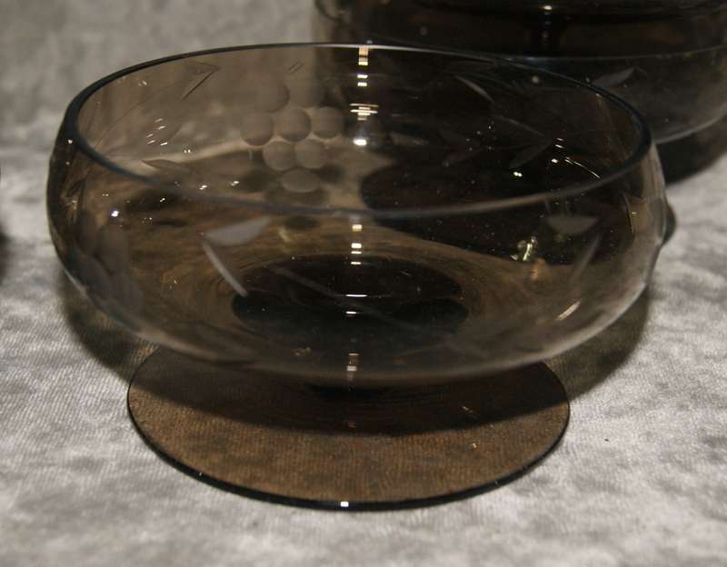 12x Vintage grape pattern dessert bowls