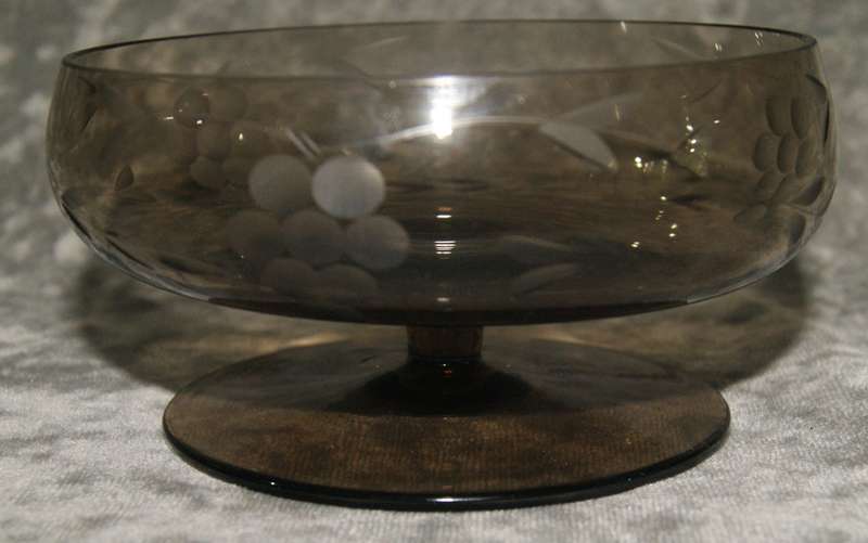 12x Vintage grape pattern dessert bowls