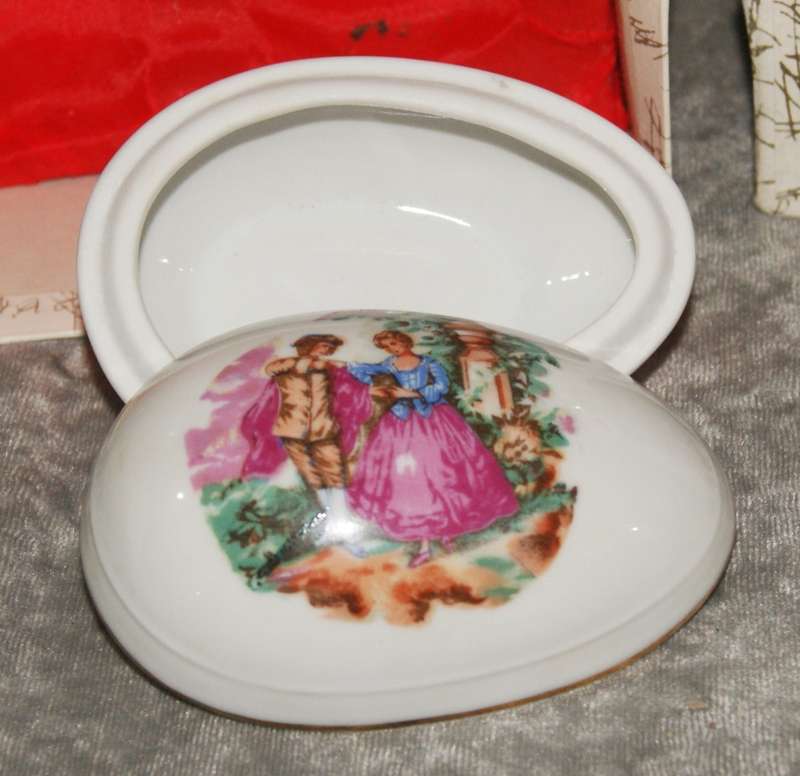 Vintage porcelain dressing table set in original box