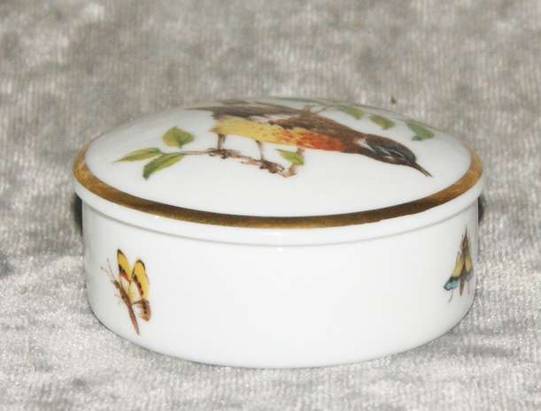 Kaiser West Germany "Tiergarten" porcelain trinket box