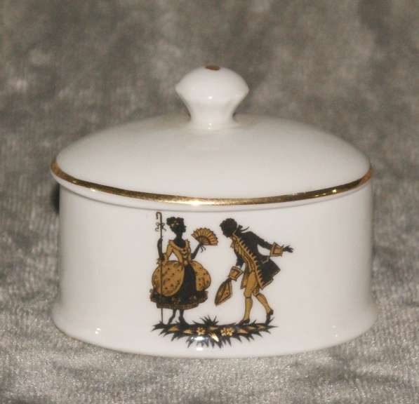 Vintage Marlborough bone china trinket box