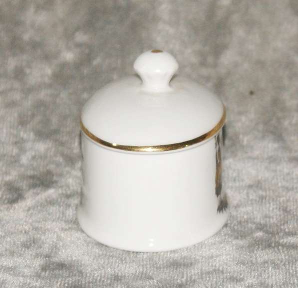 Vintage Marlborough bone china trinket box