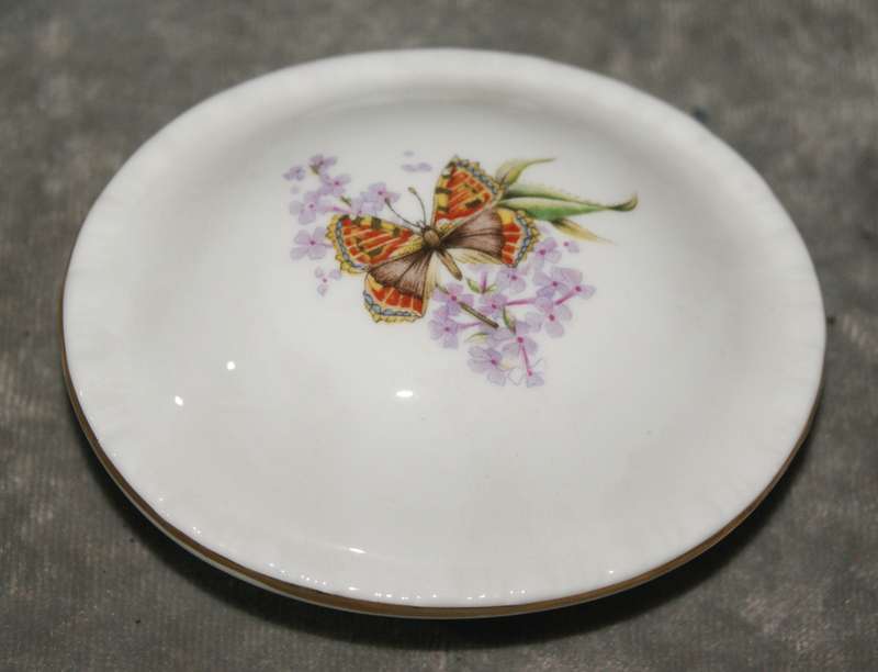 Royal Grafton porcelain trinket box