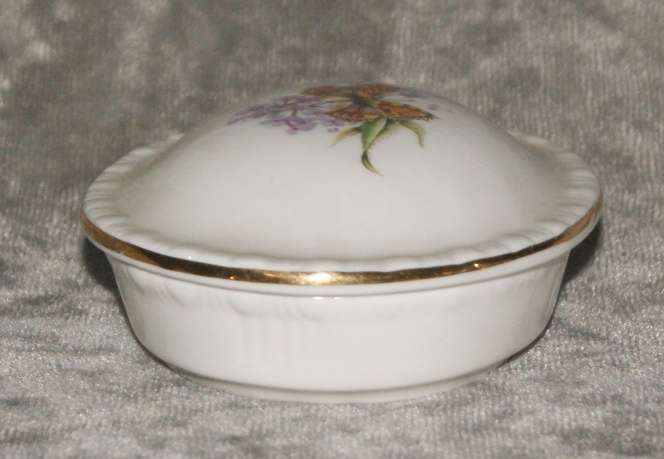 Royal Grafton porcelain trinket box