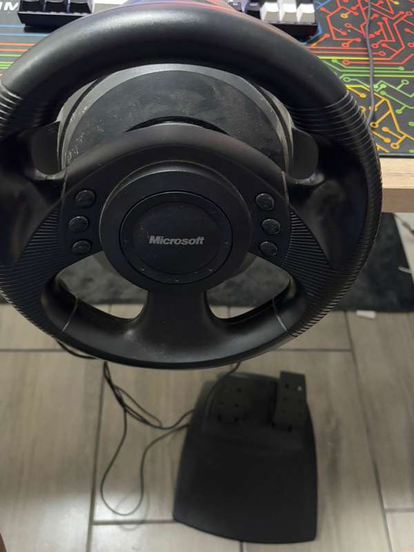 Microsoft Sidewinder Precision racing wheel