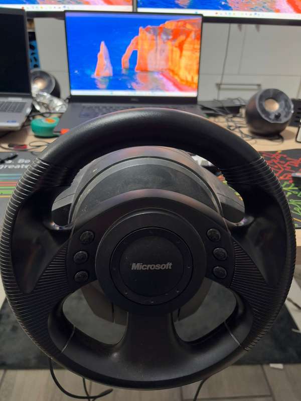 Microsoft Sidewinder Precision racing wheel
