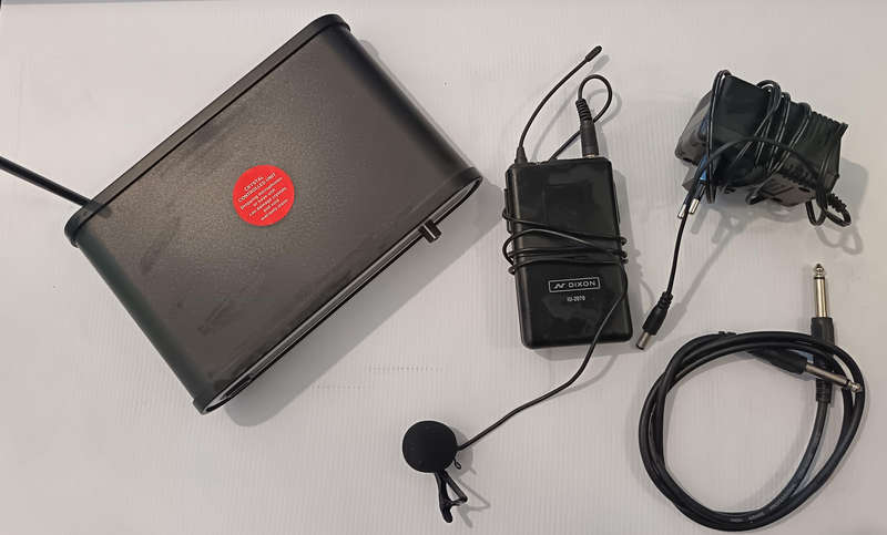 Dixon Wireless Lapel Microphone System  Model IU-2070