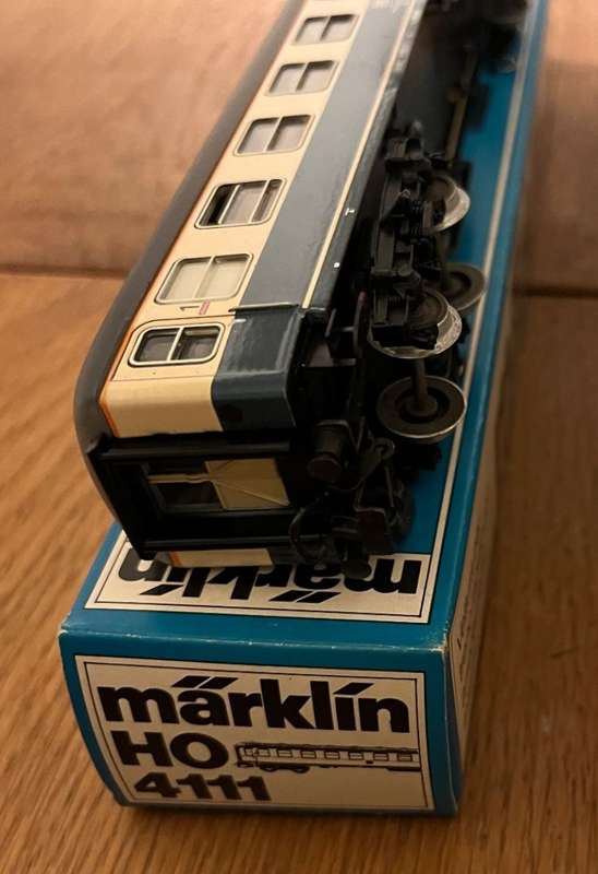 H0gge 1/87  1st class DB  D-Zug/Express Coach 1st class, cream+blue, mint in orig.box Maerklin 4111