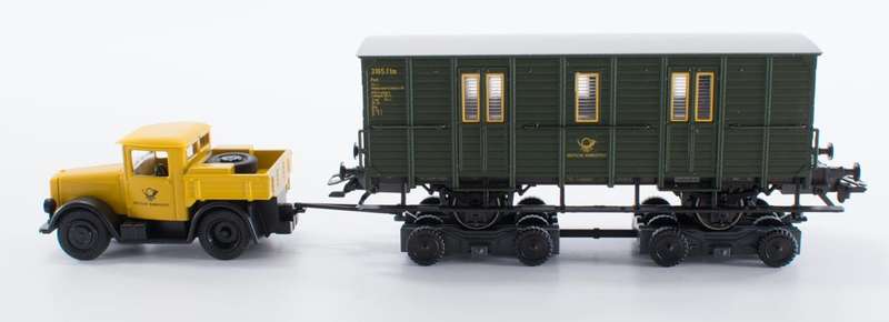 H0 gauge 1/87  RAILonROAD H.Duty Road Rig move rail waggons on Road, mint in orig.box Maerklin 45071