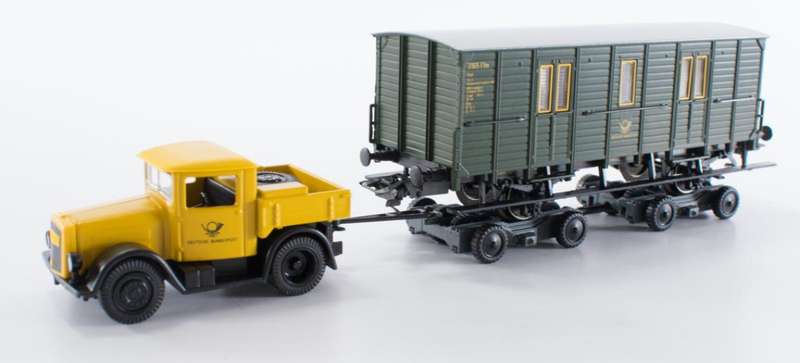 H0 gauge 1/87  RAILonROAD H.Duty Road Rig move rail waggons on Road, mint in orig.box Maerklin 45071
