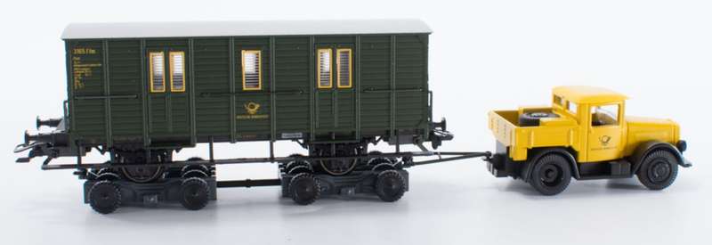 H0 gauge 1/87  RAILonROAD H.Duty Road Rig move rail waggons on Road, mint in orig.box Maerklin 45071