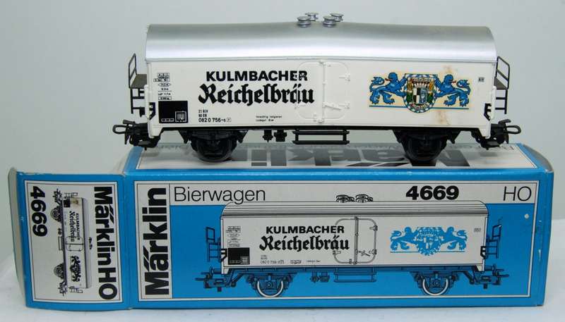 H0 gauge 1/87  100mm 2-axle 100 mm DB Closed Goods/Beer wagon, mint in orig.box Maerklin 4669